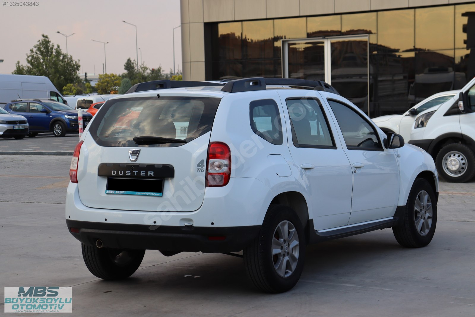 MBS BÜYÜKSOYLU'DAN 2015 DACIA DUSTER 1.5 dCi LAUREATE 4x4 110Hp
