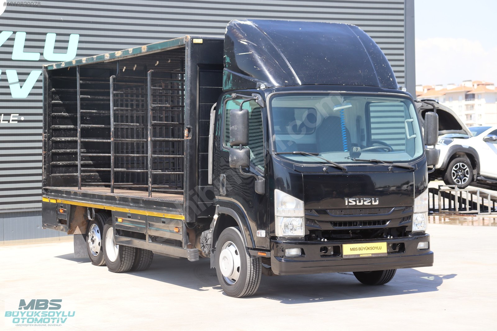 MBS BÜYÜKSOYLUDAN 2018 ISUZU NPR 3D MEŞRUBAT KASALI KAMYON