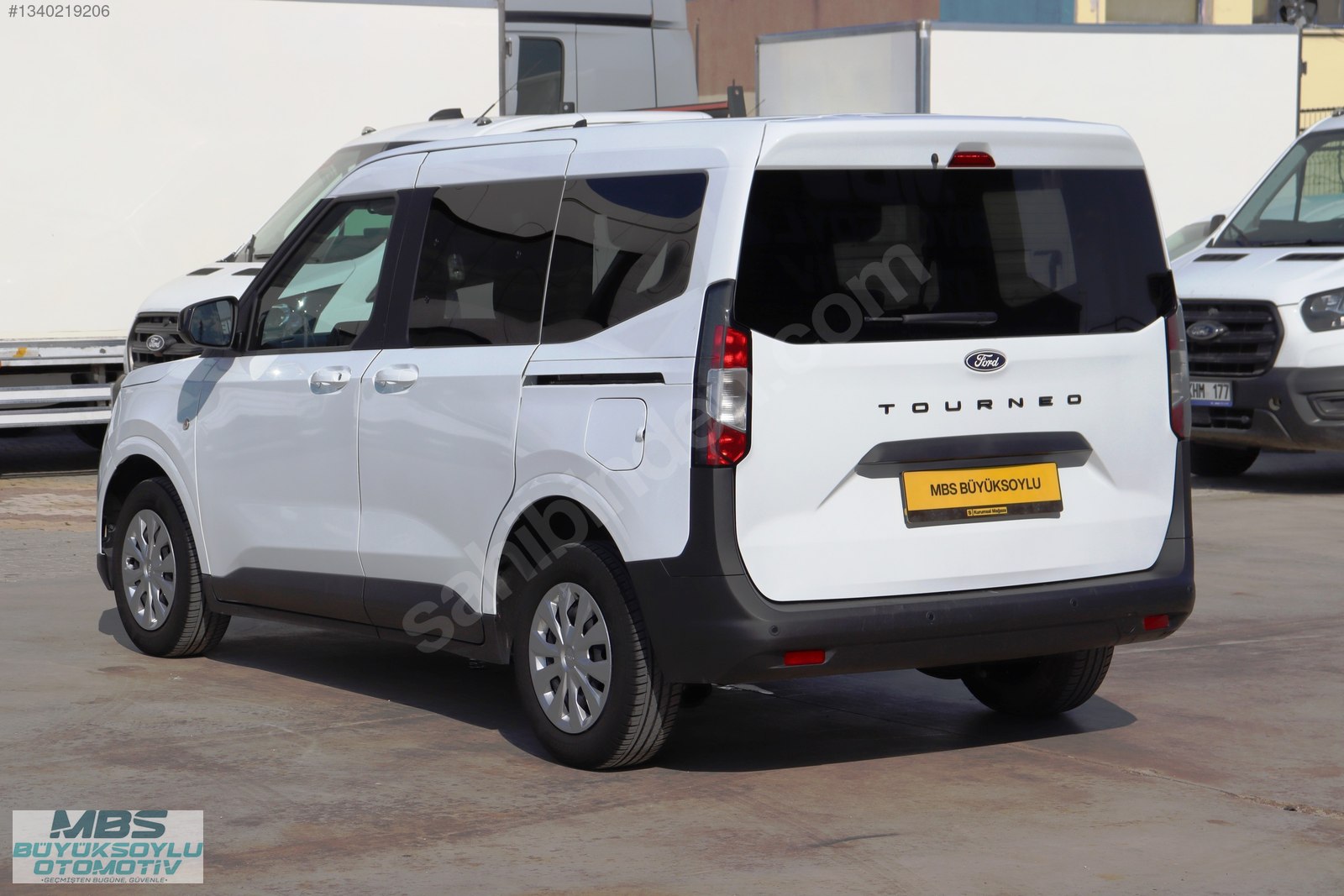 MBS BÜYÜKSOYLU'DAN 2025 MODEL TOURNEO COURIER 1.5 EcoBlue DELUX