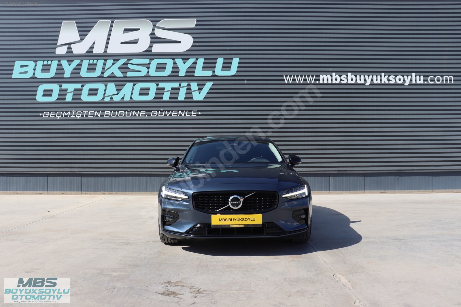 MBS BÜYÜYSOYLU'DAN 2023 MODEL VOLVO S60 B5 PLUS DARK AWD
