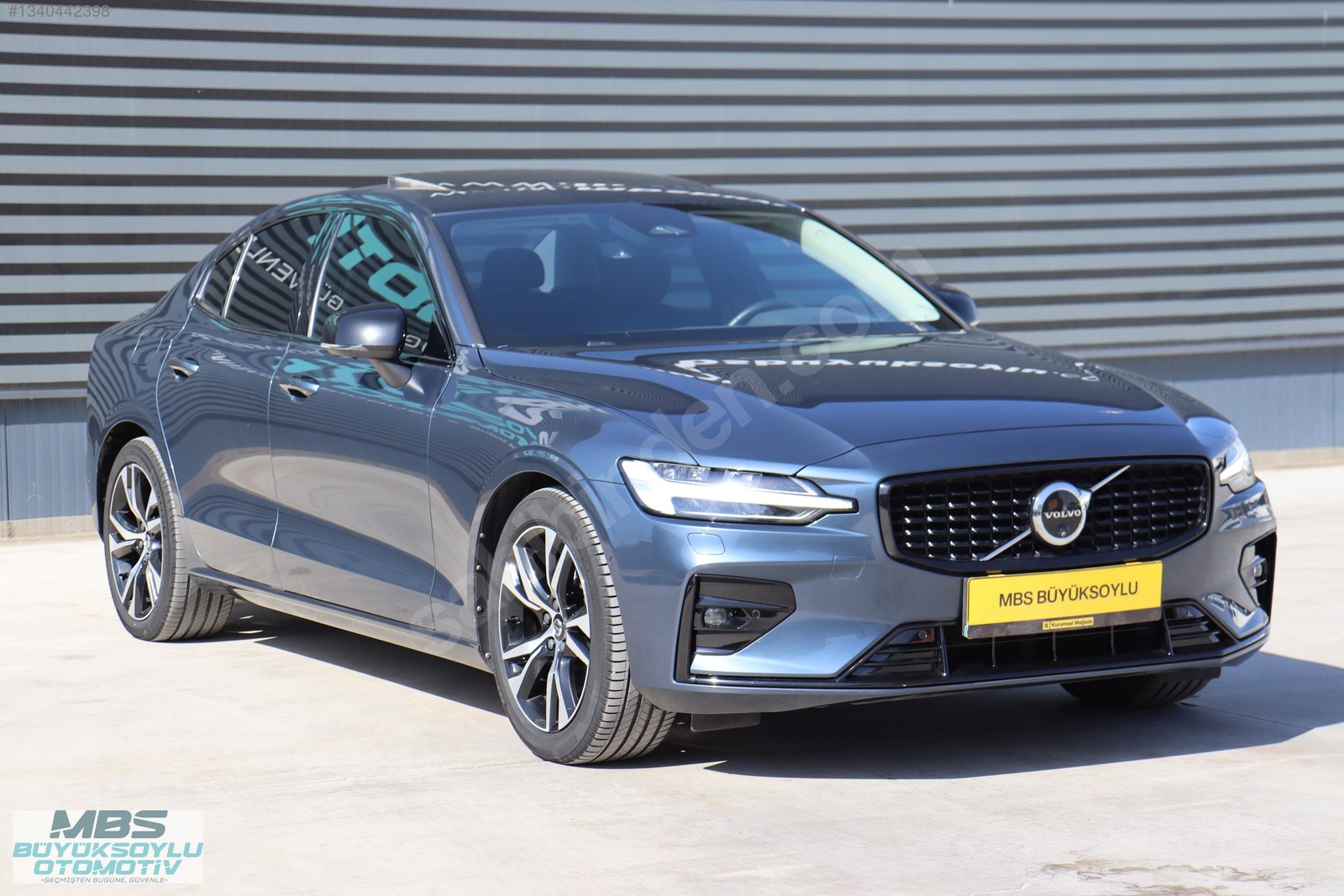 MBS BÜYÜYSOYLU'DAN 2023 MODEL VOLVO S60 B5 PLUS DARK AWD