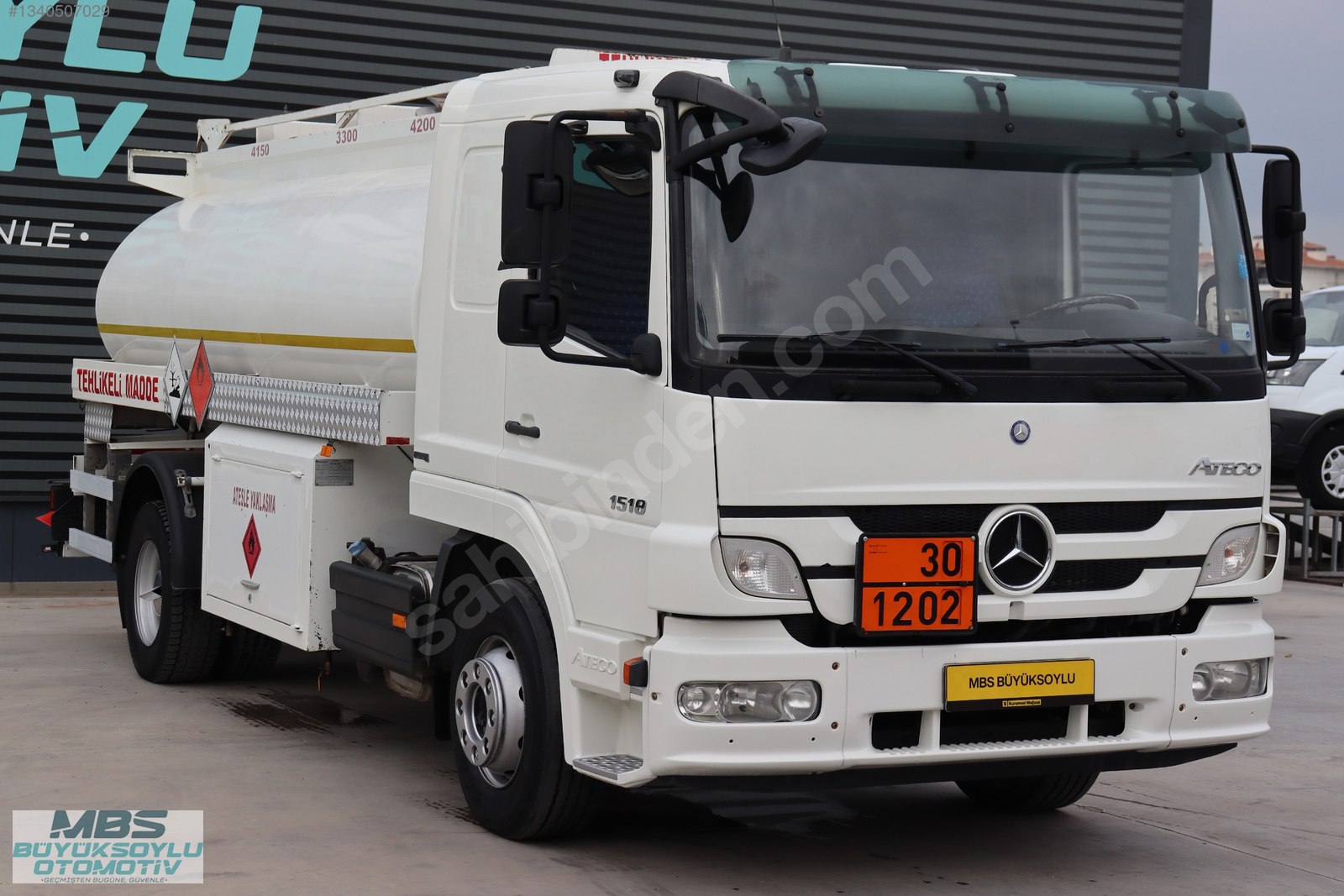 ADR + KABİN KLİMA 2012 MERCEDES ATEGO 1518 AKARYAKIT TANKERİ