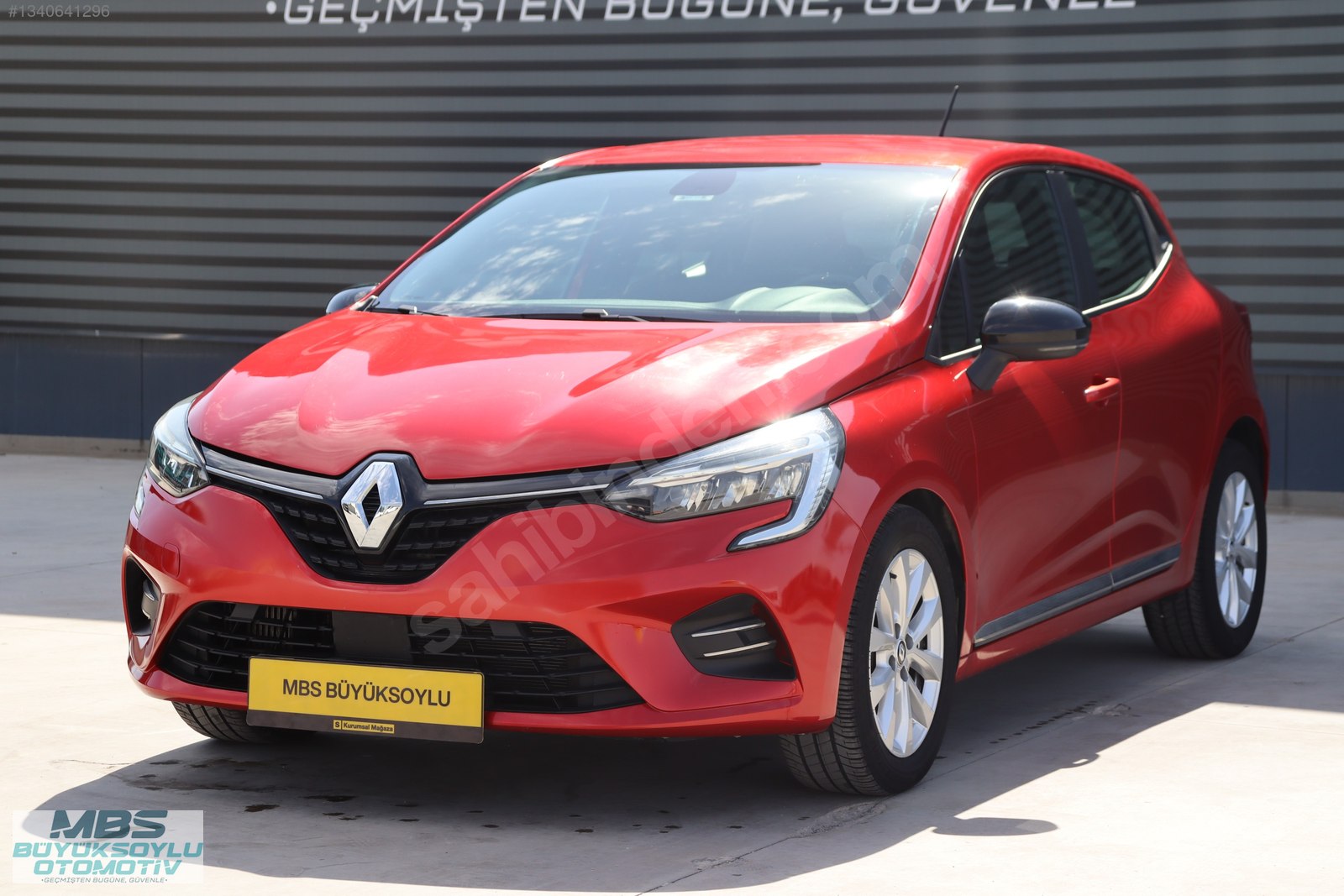 MBS BÜYÜKSOYLU'DAN 2022 MODEL CLIO 1.0 TCE TOUCH X-TRONiC