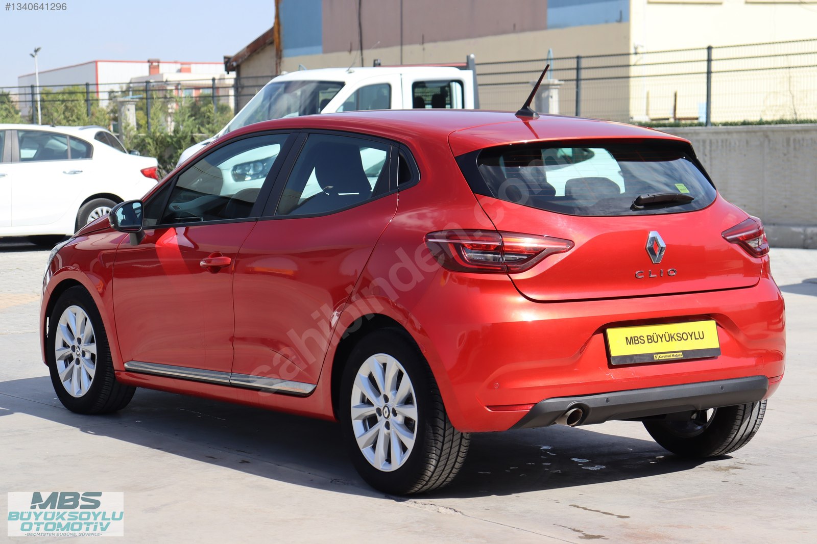 MBS BÜYÜKSOYLU'DAN 2022 MODEL CLIO 1.0 TCE TOUCH X-TRONiC