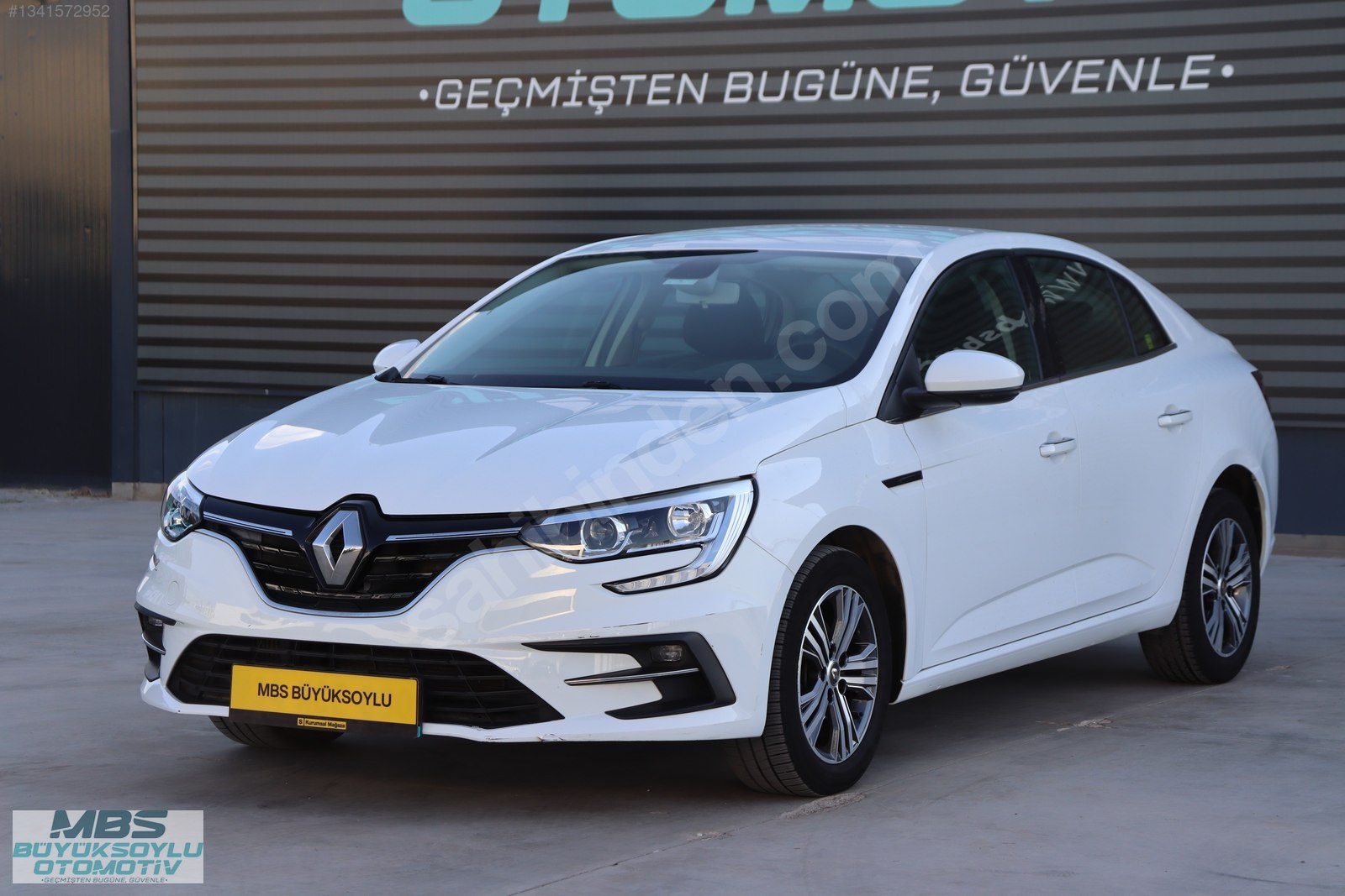 MBS BÜYÜKSOYLU'DAN 2023 MODEL RENAULT MEGANE 1.3 TCE EDC TOUCH