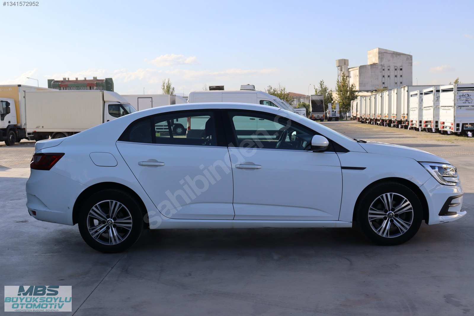 MBS BÜYÜKSOYLU'DAN 2023 MODEL RENAULT MEGANE 1.3 TCE EDC TOUCH