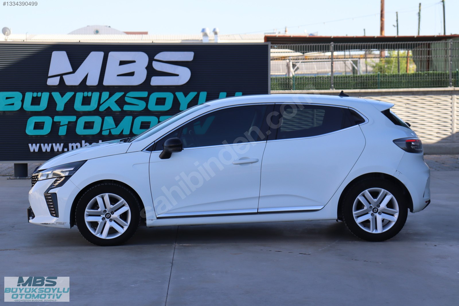 MBS BÜYÜKSOYLU'DAN 2024 MODEL CLIO 1.0 TCE EVOLUTiON X-TRONiC