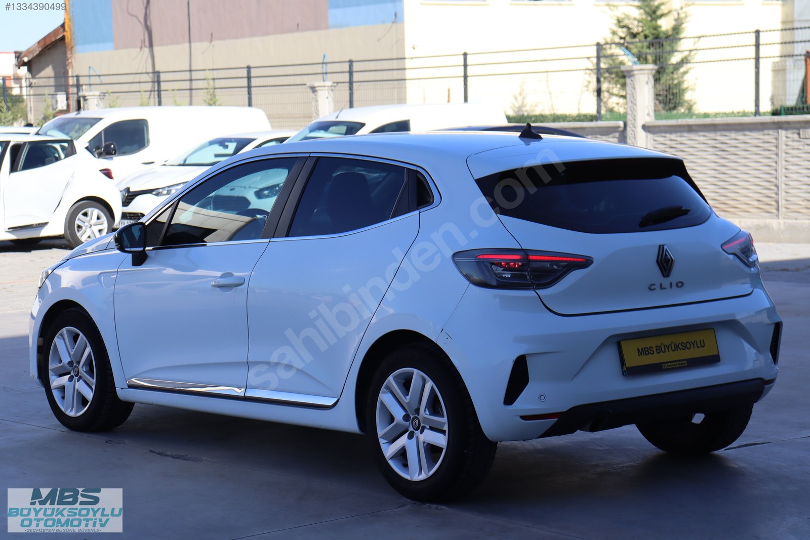 MBS BÜYÜKSOYLU'DAN 2024 MODEL CLIO 1.0 TCE EVOLUTiON X-TRONiC