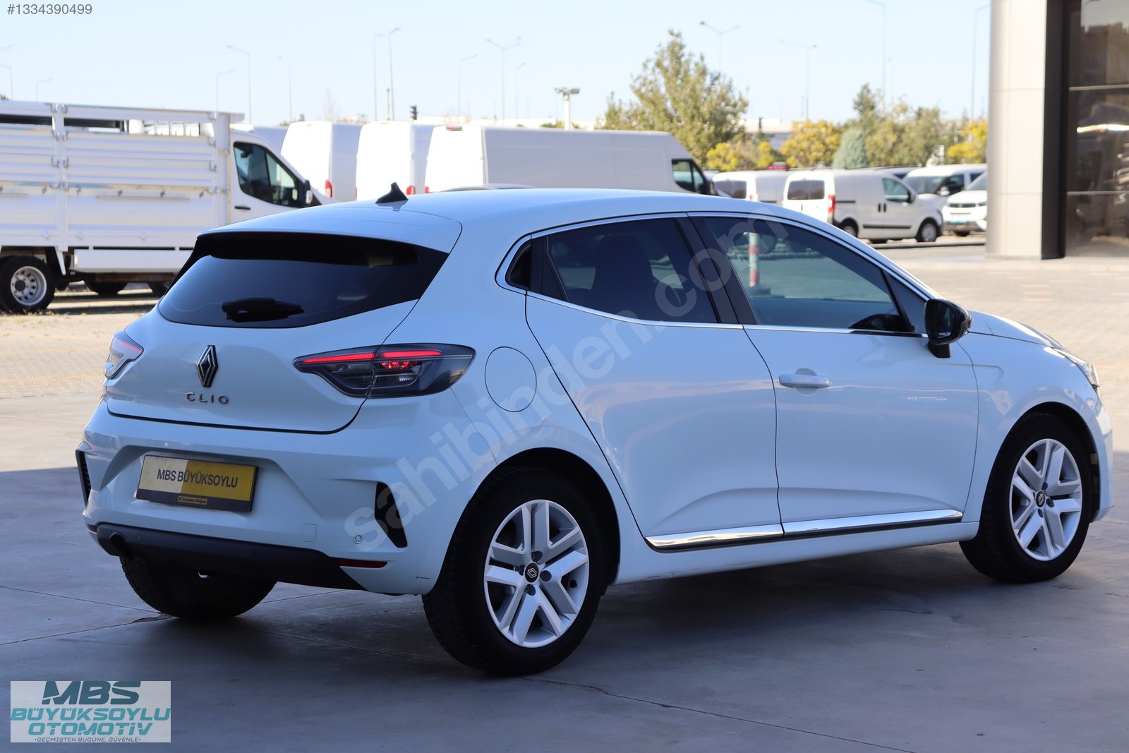 MBS BÜYÜKSOYLU'DAN 2024 MODEL CLIO 1.0 TCE EVOLUTiON X-TRONiC
