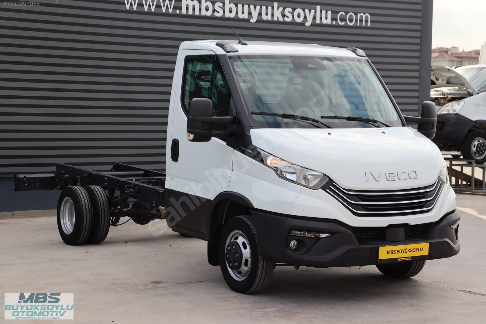 MBS BÜYÜKSOYLUDAN 2024 MODEL 35 C 16 3750 ŞASE HI-MATIC KAMYONET