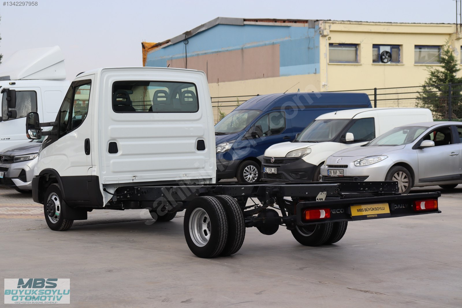 MBS BÜYÜKSOYLUDAN 2024 MODEL 35 C 16 3750 ŞASE HI-MATIC KAMYONET