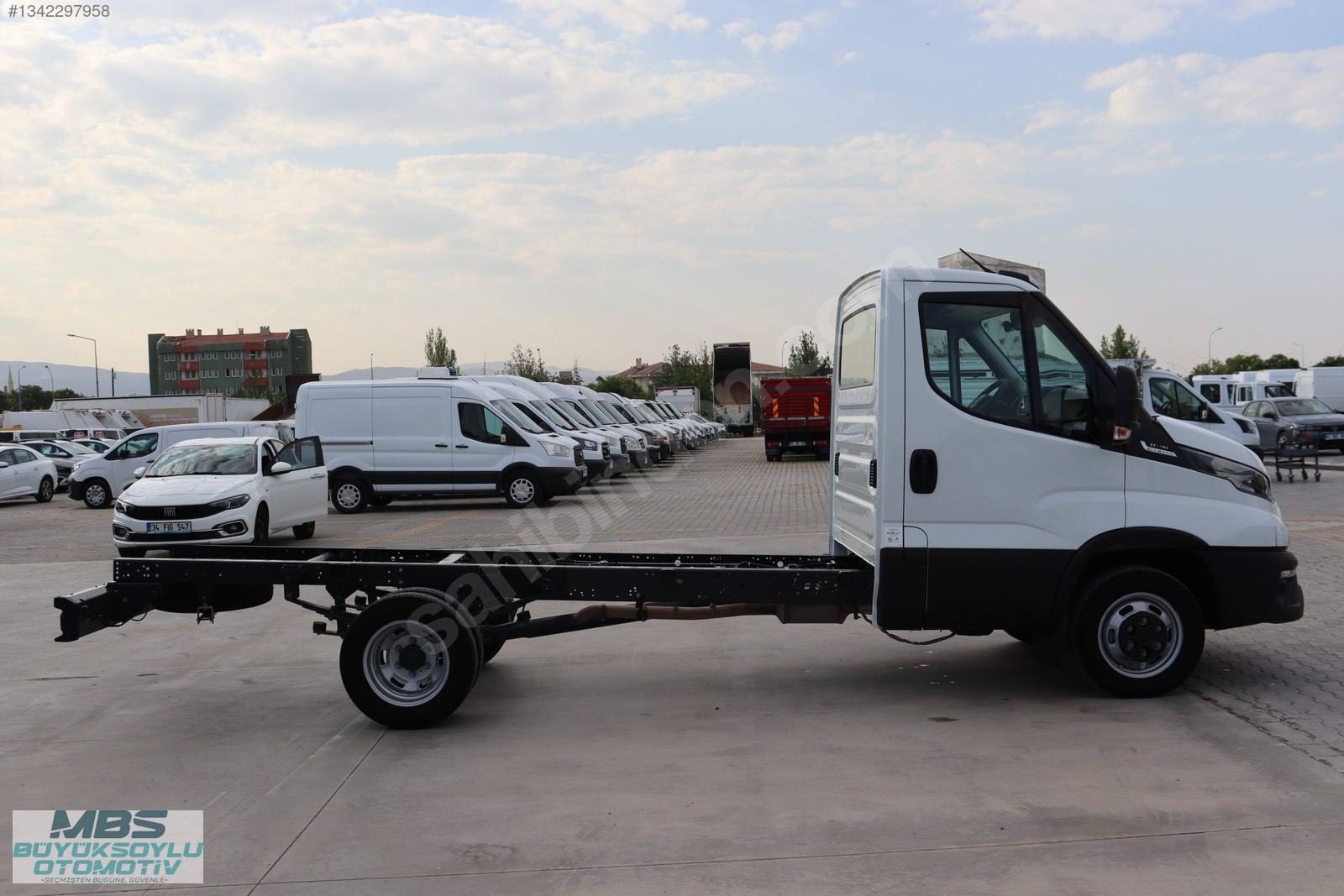 MBS BÜYÜKSOYLUDAN 2024 MODEL 35 C 16 3750 ŞASE HI-MATIC KAMYONET