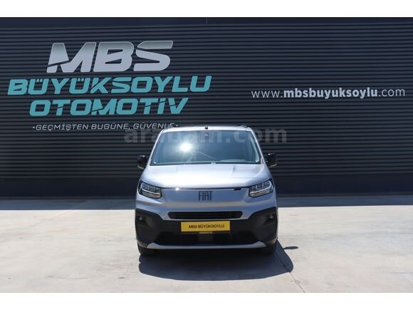 Galeriden Fiat Doblo Combi 1.5 BlueHDi Premio Plus 2025 Model Konya 20.994 KM Gri