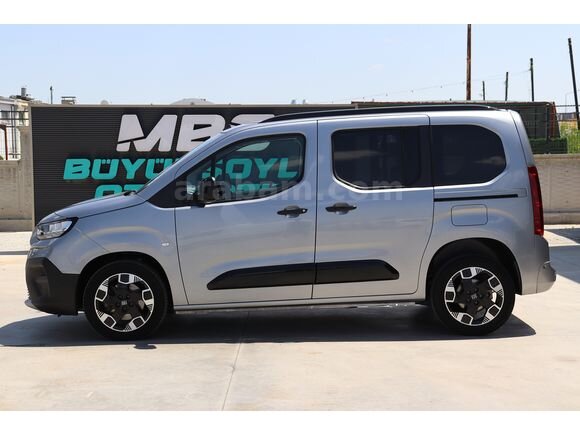 Galeriden Fiat Doblo Combi 1.5 BlueHDi Premio Plus 2025 Model Konya 20.994 KM Gri