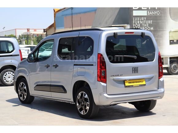 Galeriden Fiat Doblo Combi 1.5 BlueHDi Premio Plus 2025 Model Konya 20.994 KM Gri