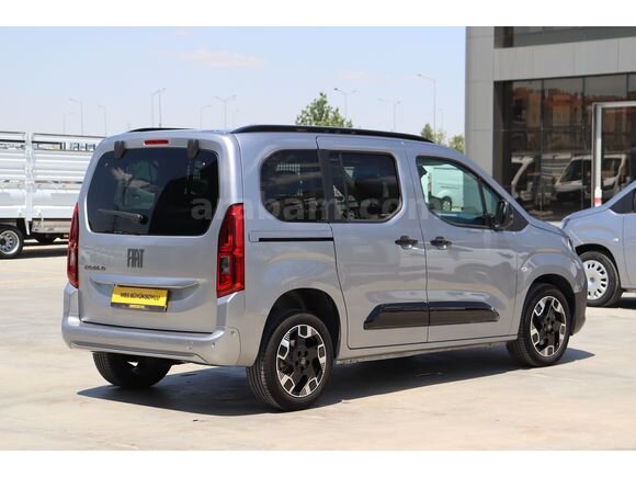 Galeriden Fiat Doblo Combi 1.5 BlueHDi Premio Plus 2025 Model Konya 20.994 KM Gri