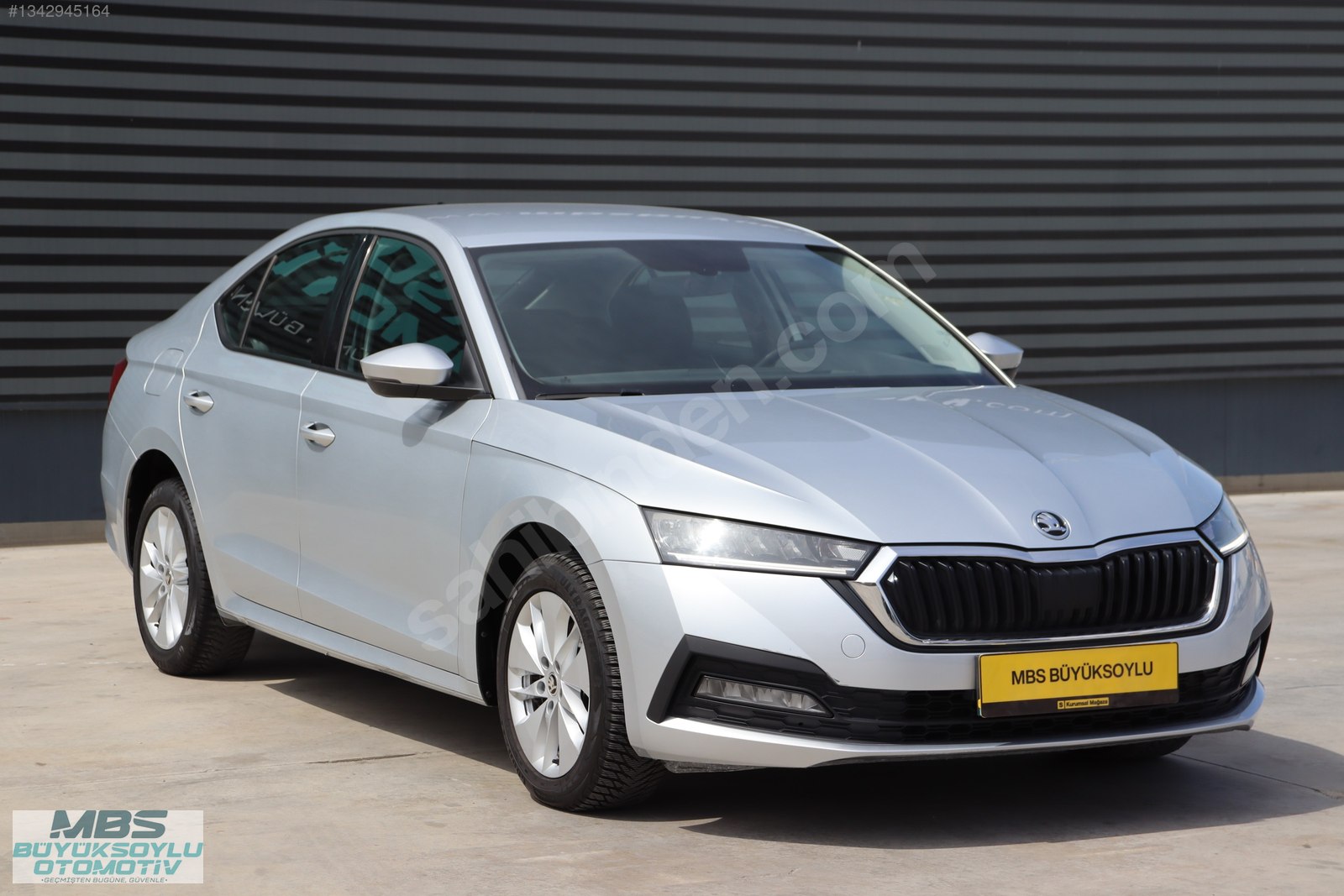 MBS BÜYÜKSOYLU'DAN 2023 MODEL SKODA OCTAVIA 1.0 E-TEC ELİTE