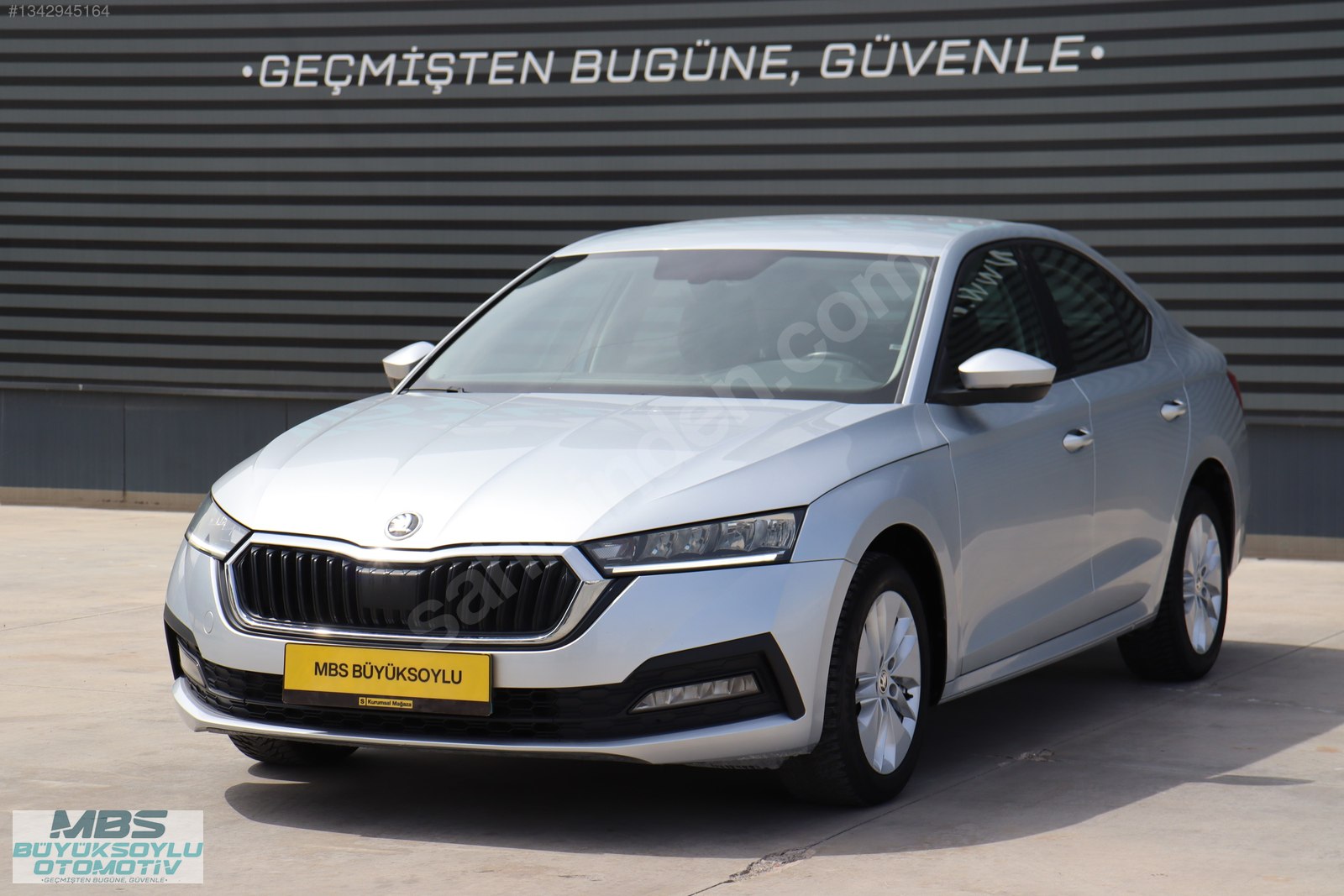 MBS BÜYÜKSOYLU'DAN 2023 MODEL SKODA OCTAVIA 1.0 E-TEC ELİTE