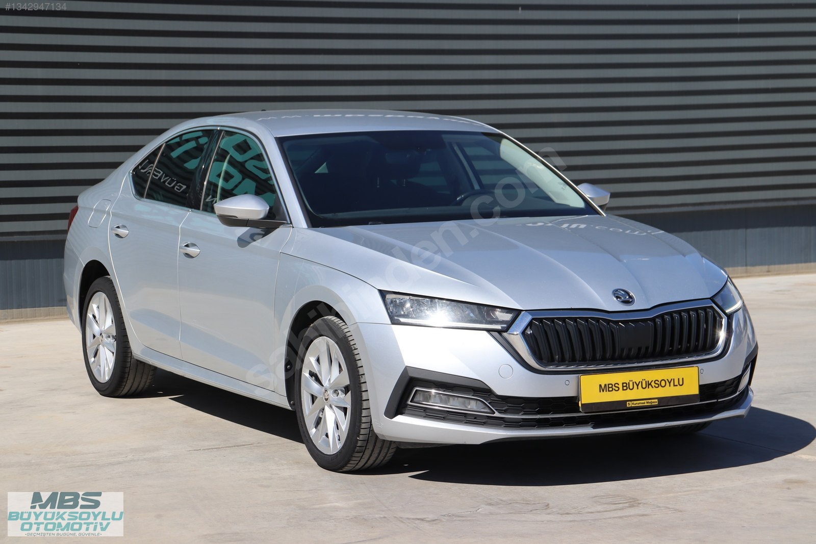 MBS BÜYÜKSOYLU'DAN 2022 MODEL SKODA OCTAVIA 1.5 E-TEC PREMIUM