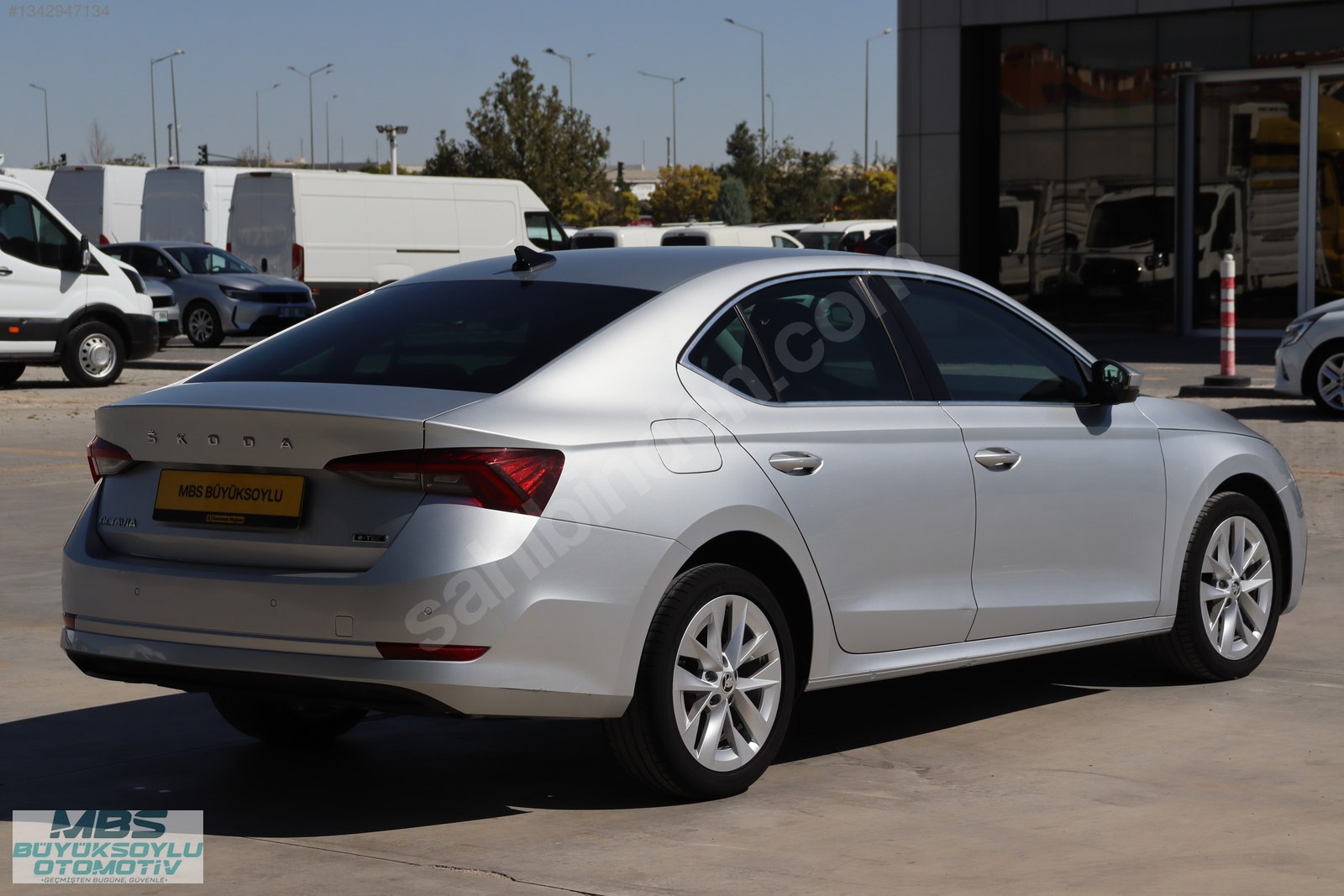 MBS BÜYÜKSOYLU'DAN 2022 MODEL SKODA OCTAVIA 1.5 E-TEC PREMIUM
