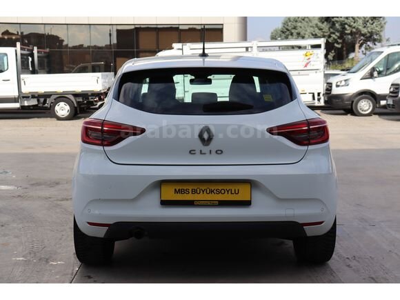 Galeriden Renault Clio 1.0 TCe Touch 2022 Model Konya 116.747 KM Beyaz