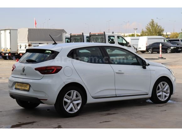 Galeriden Renault Clio 1.0 TCe Touch 2022 Model Konya 116.747 KM Beyaz