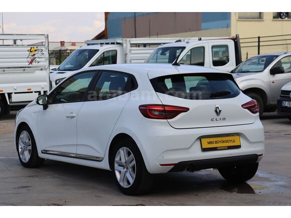 Galeriden Renault Clio 1.0 TCe Touch 2022 Model Konya 178.083 KM Beyaz