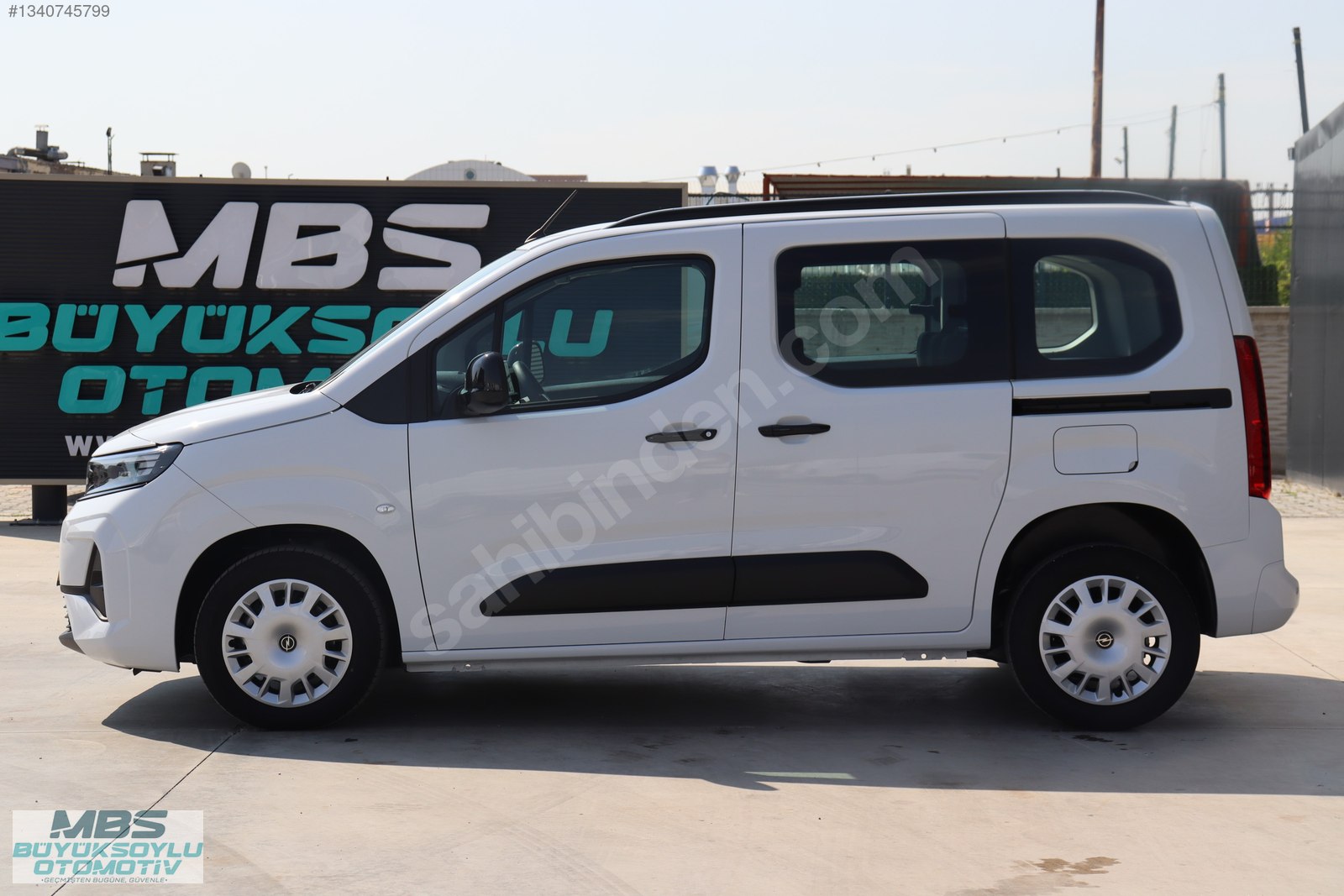 MBS BÜYÜKSOYLU'DAN 2026 MODEL OPEL COMBO 1.5 D ESSENTIAL 130 Hp