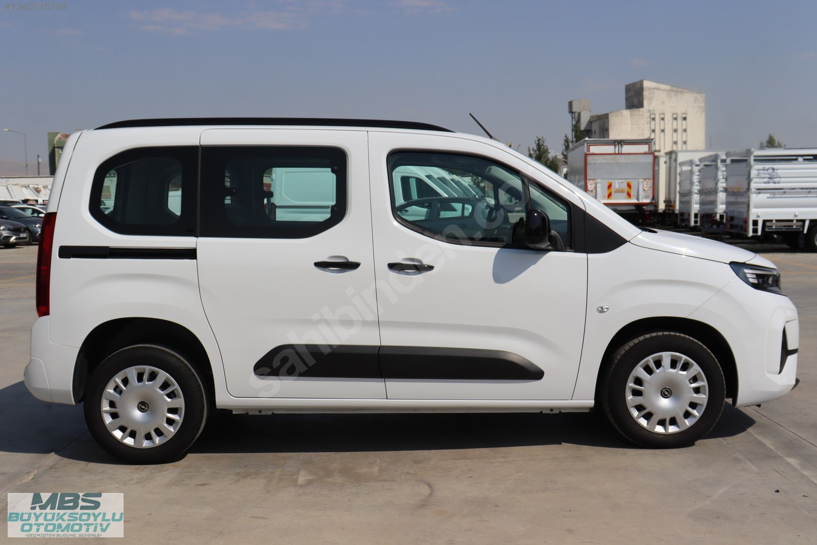MBS BÜYÜKSOYLU'DAN 2026 MODEL OPEL COMBO 1.5 D ESSENTIAL 130 Hp